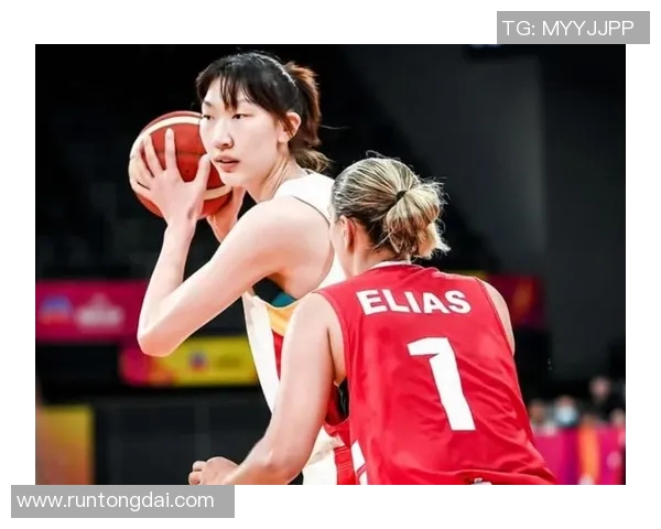 中国女篮迎战美国女篮巅峰对决期待精彩瞬间与荣耀时刻的碰撞